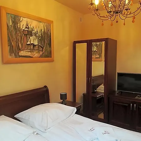 Victoria Cecchini Hotel