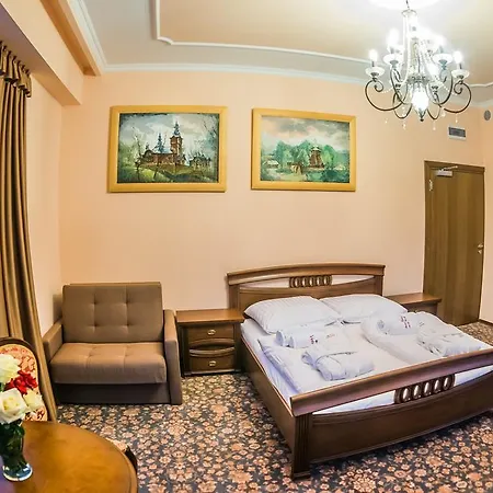 Victoria Cecchini 2*