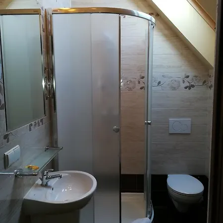 Victoria Cecchini Hotel