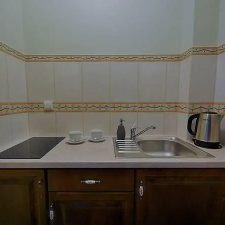 Victoria Cecchini Hotel 2*