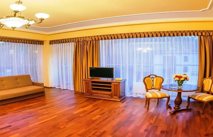 Victoria Cecchini Hotel 2*