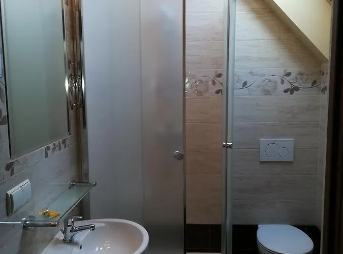 Victoria Cecchini Hotel