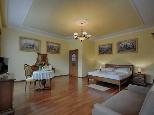 Victoria Cecchini Hotel 2*